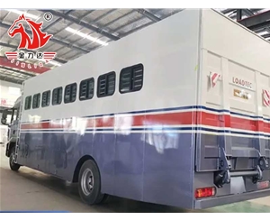伊春自行式运马车